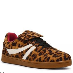 CUSHIONAIRE Astro Retro‎ sneaker size 6